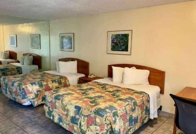 هتل Big Chile Inn & Suites