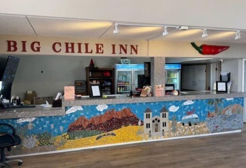 فندق Big Chile Inn & Suites