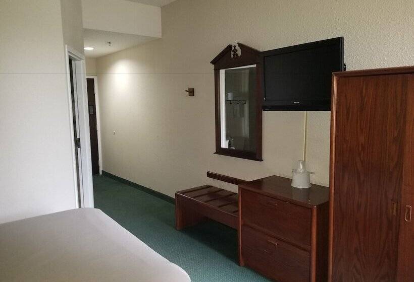Отель Candlewood Suites Columbus North By Ihg