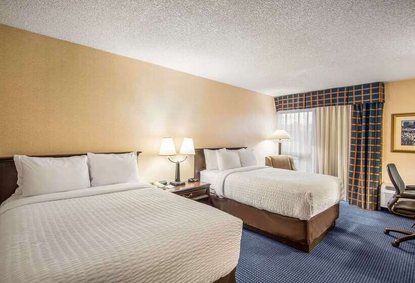בית מלון כפרי Clarion Inn Grand Junction