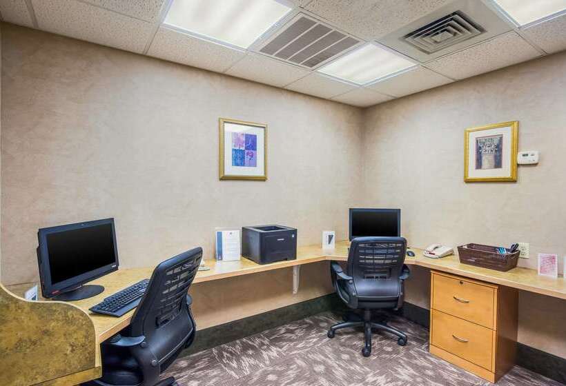 Отель Clarion Inn Grand Junction