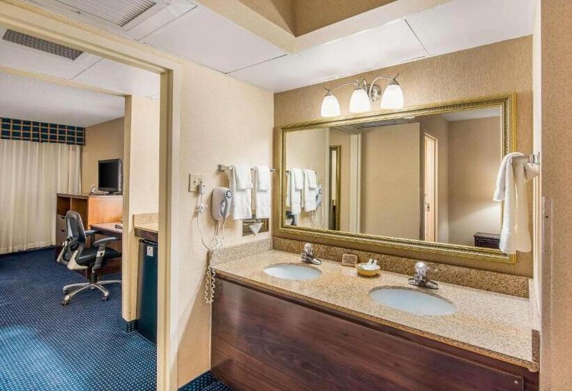 Отель Clarion Inn Grand Junction