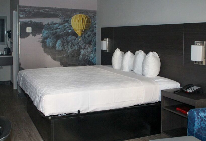 בית מלון כפרי Clarion Pointe Statesville