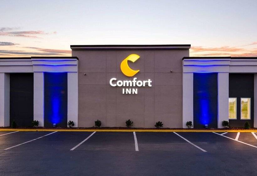 בית מלון כפרי Comfort Inn