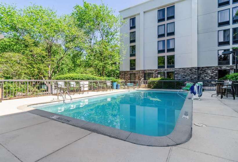 Отель Comfort Inn Raleigh Midtown