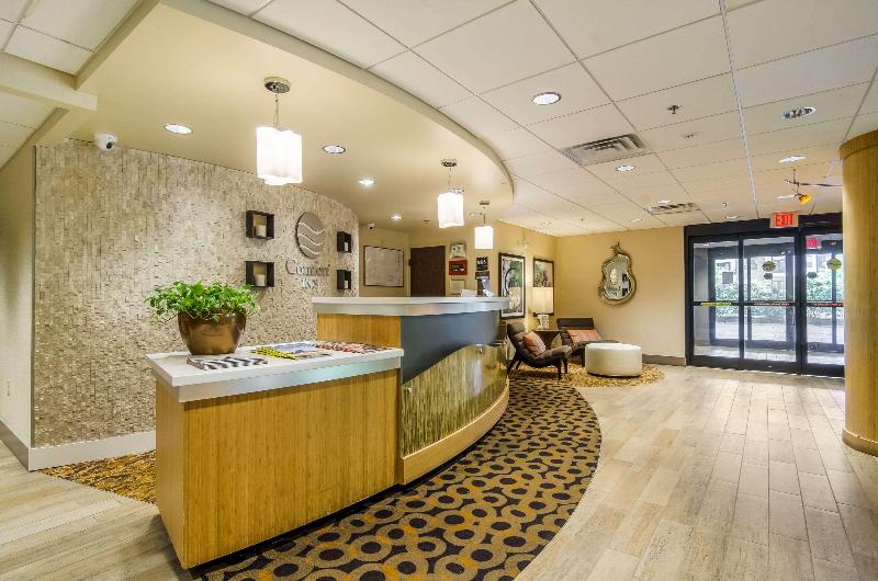 בית מלון כפרי Comfort Inn Raleigh Midtown
