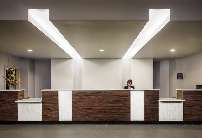 هتل Crowne Plaza Phoenix Airport   Phx, An Ihg