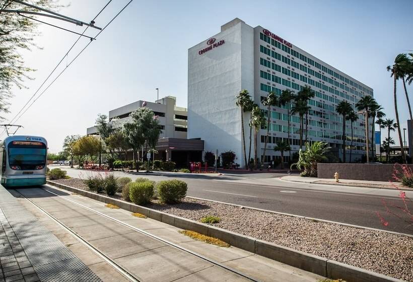 هتل Crowne Plaza Phoenix Airport