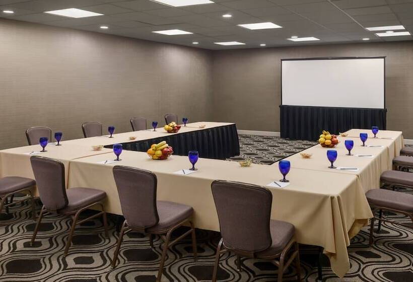 هتل Crowne Plaza Phoenix Airport   Phx, An Ihg