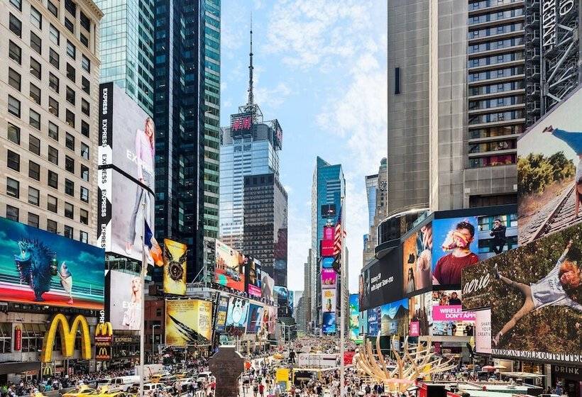 فندق Crowne Plaza Times Square Manhattan