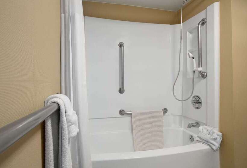 هتل Days Inn By Wyndham Las Cruces