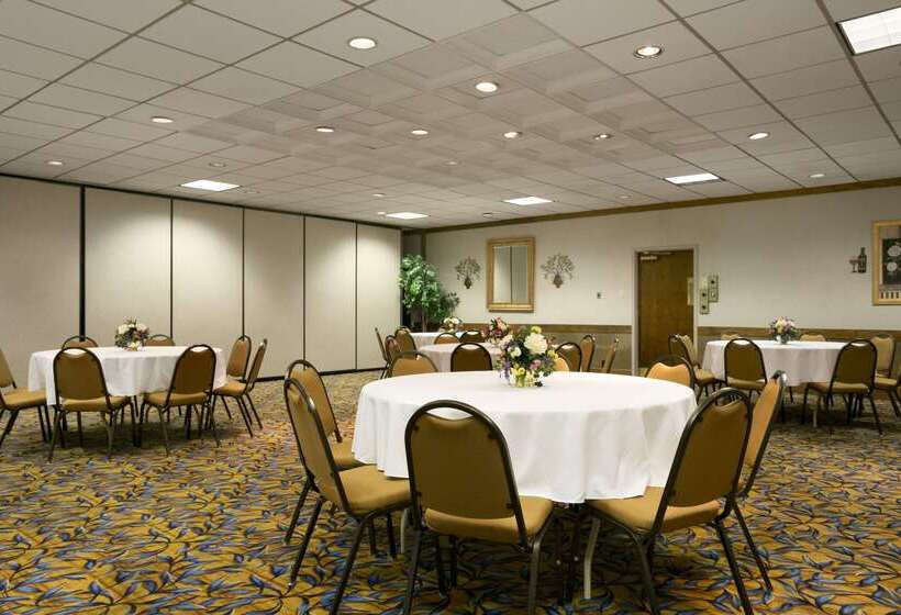 호텔 Days Inn By Wyndham Sidney Oh