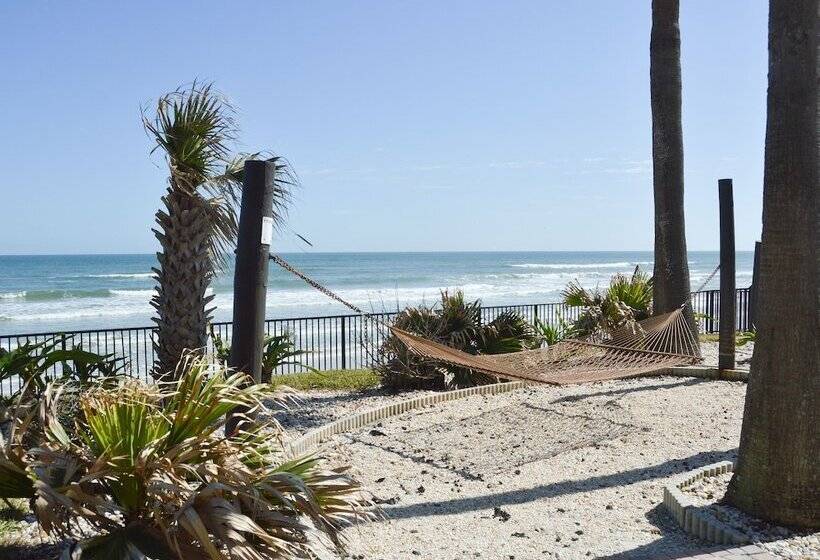هتل Daytona Beach Hawaiian Inn