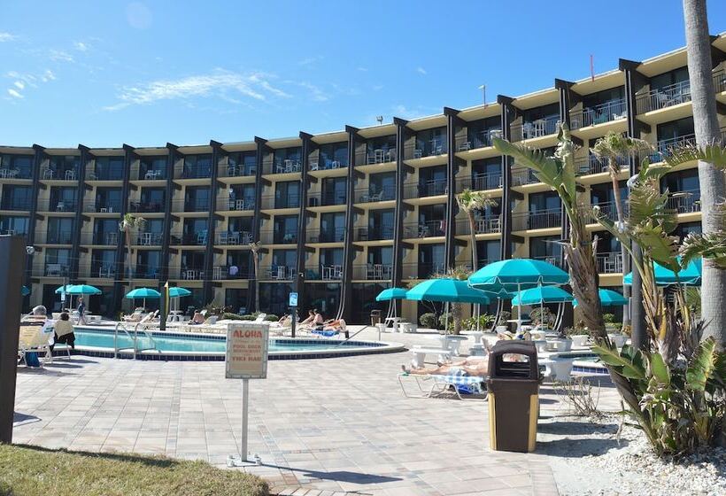 هتل Daytona Beach Hawaiian Inn