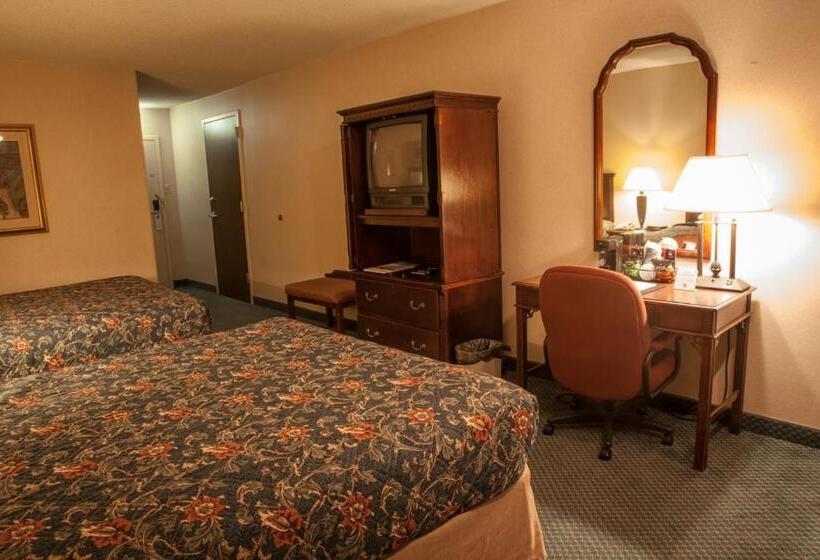 هتل Decatur Conference Center And