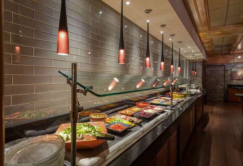 هتل Doubletree By Hilton Akron Fairlawn