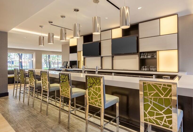 Fotos del hotel Doubletree By Hilton Hotel & Suites Houston By The Galleria:  45