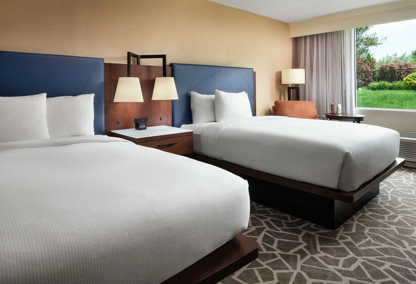 هتل Doubletree By Hilton  Annapolis