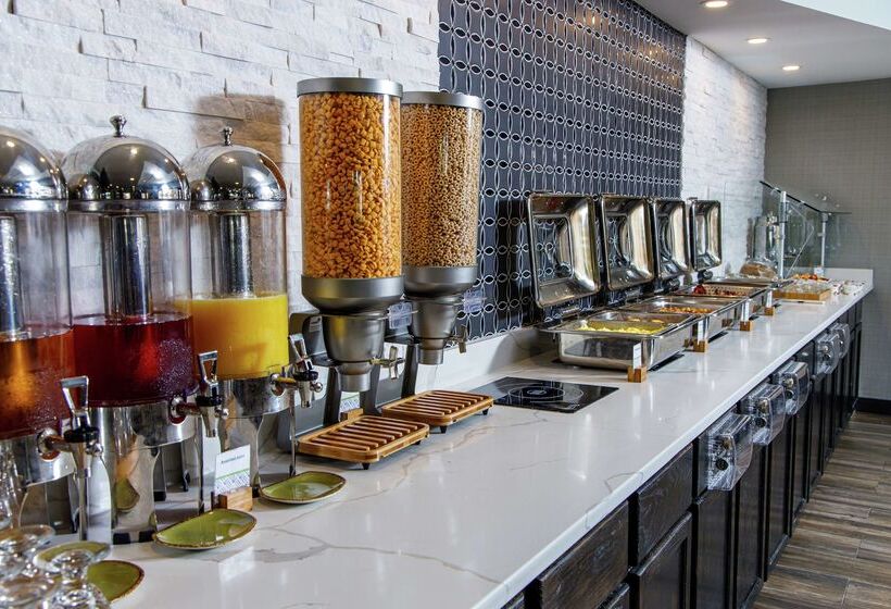 هتل Doubletree By Hilton Appleton