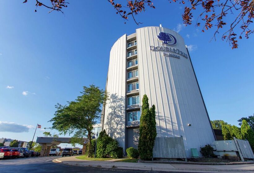 هتل Doubletree By Hilton Appleton