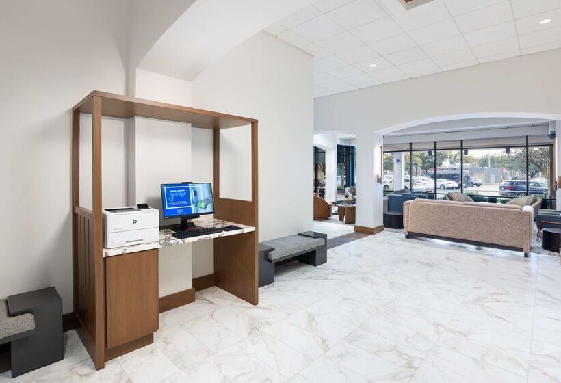 Doubletree By Hilton Houston Medical Center Hotel & Suites