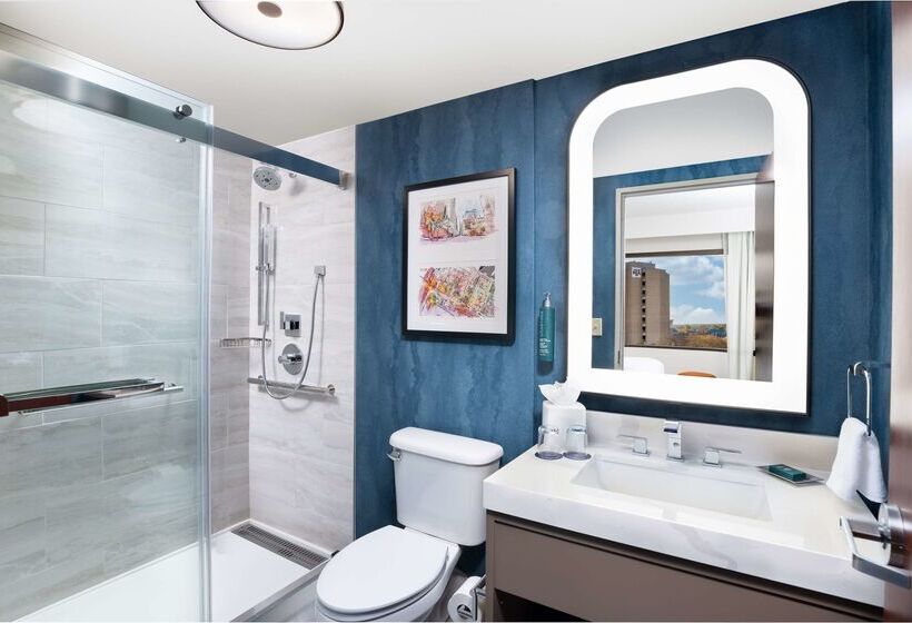 Doubletree By Hilton Houston Medical Center Hotel & Suites