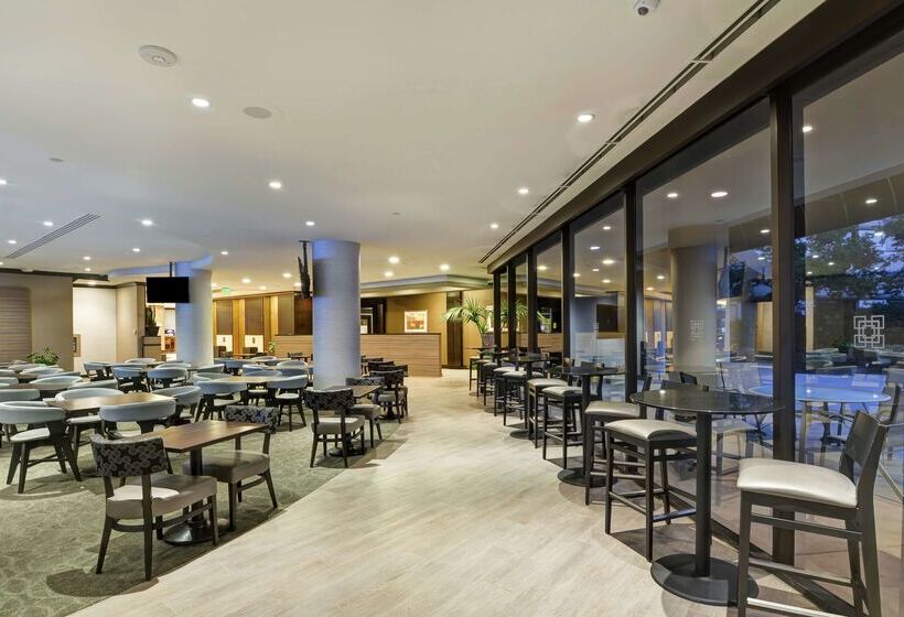 Doubletree By Hilton Hotel Pleasanton At The Club