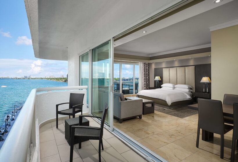 Fotos del hotel Doubletree By Hilton Grand Hotel Biscayne Bay:  54