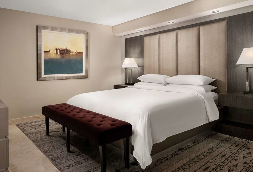 هتل Doubletree Grand  Biscayne Bay