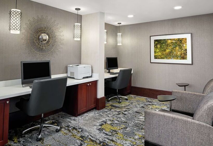 호텔 Doubletree Suites By Hilton Charlotte Southpark