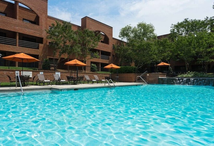 هتل Doubletree Suites By Hilton Charlotte Southpark