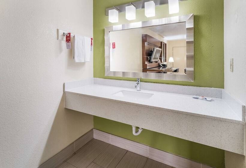 هتل Econo Lodge Atlanta Airport East