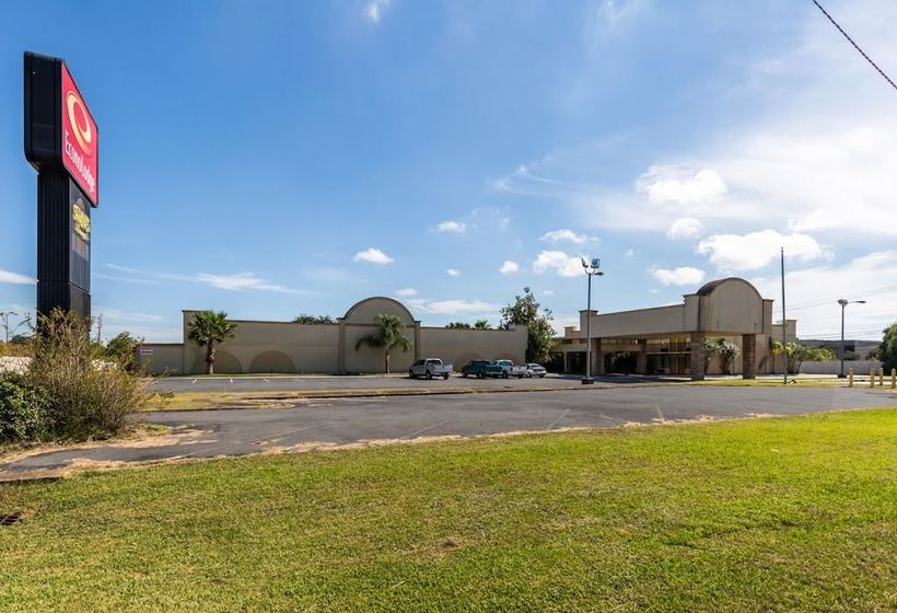 בית מלון כפרי Econo Lodge