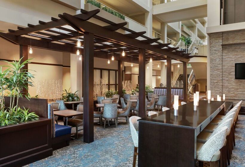 هتل Embassy Suites By Hilton Boston Waltham