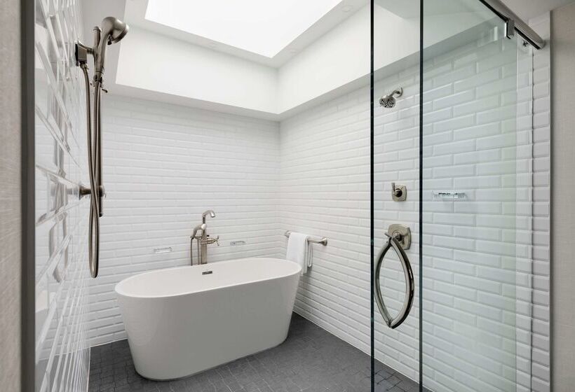 בית מלון כפרי Embassy Suites By Hilton Detroit Troy Auburn Hills