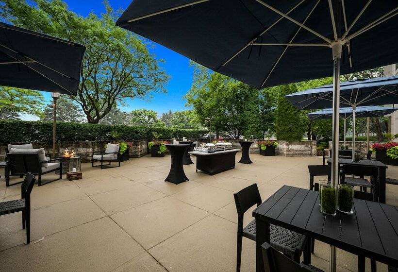 בית מלון כפרי Embassy Suites By Hilton Detroit Troy Auburn Hills