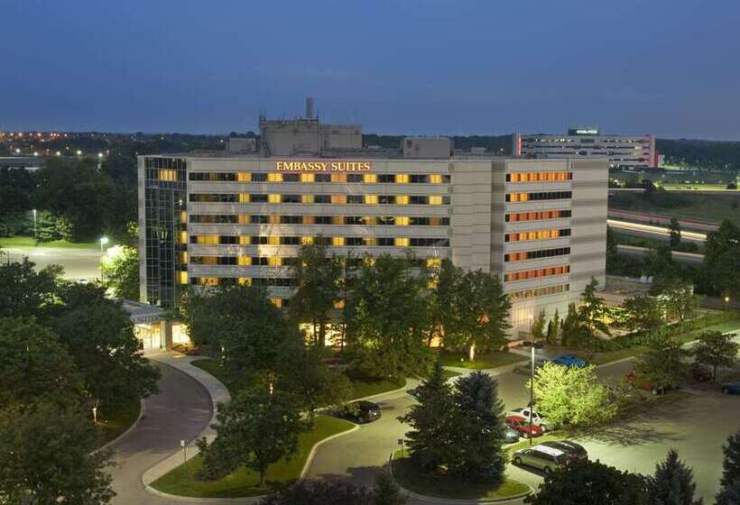 בית מלון כפרי Embassy Suites By Hilton Detroit Troy Auburn Hills