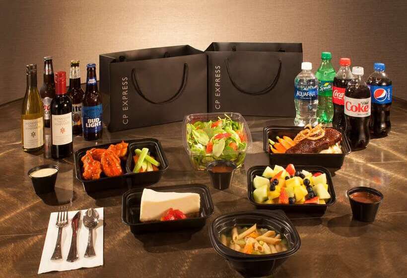 هتل Embassy Suites Syracuse