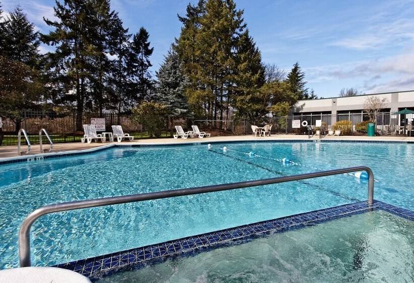 هتل Fairfield By Marriott Issaquah