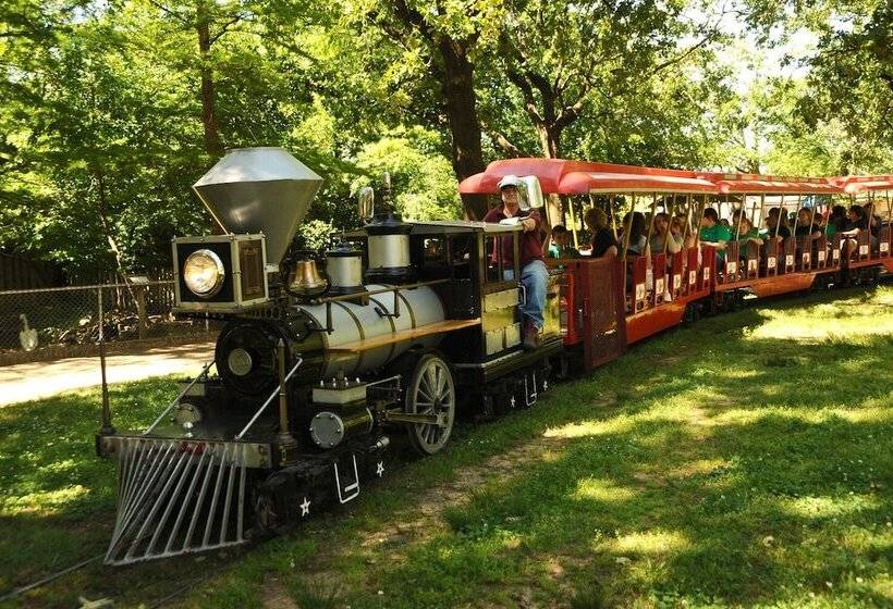 هتل Four Points By Sheraton Little Rock Midtown