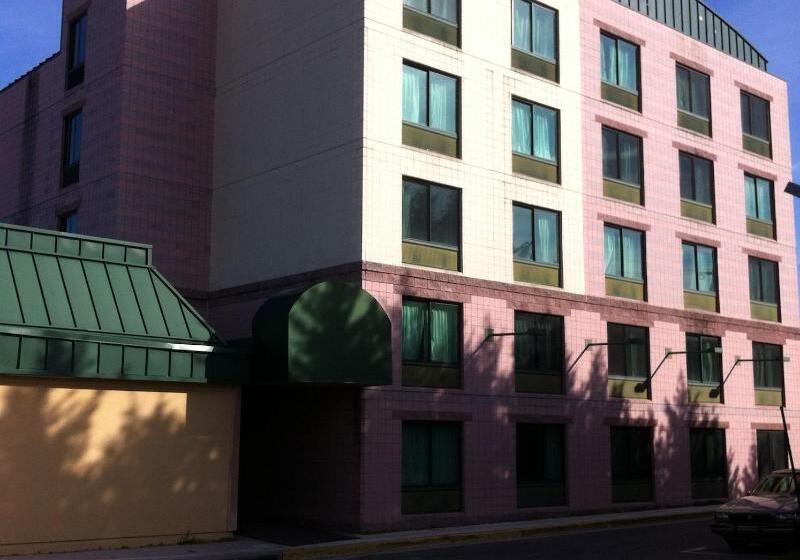 هتل Garden Inn