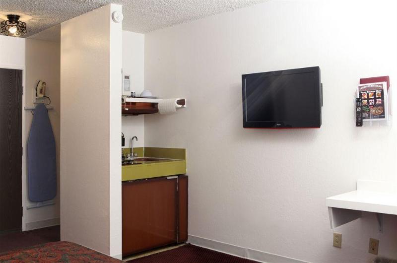 ホテル Granada Inn