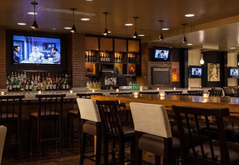 هتل Greensborohigh Point Marriott Airport