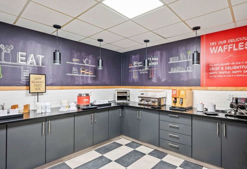 호텔 Hampton Inn Cleveland Westlake