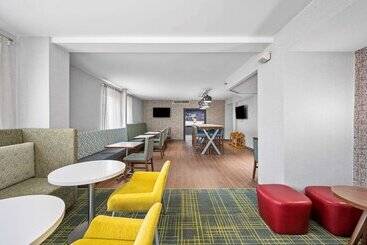هتل Hampton Inn Cleveland Westlake