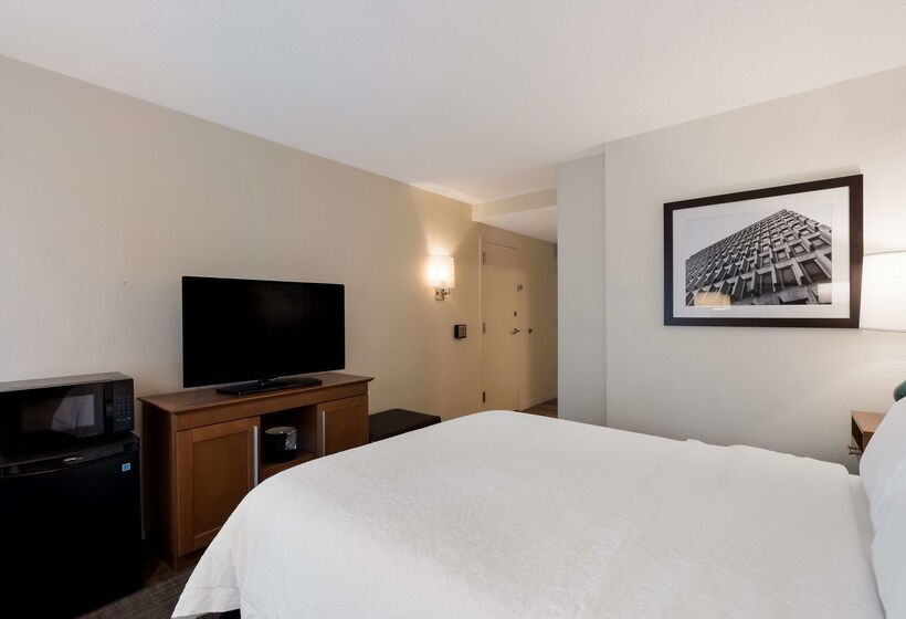 هتل Hampton Inn Columbia I26 Airport