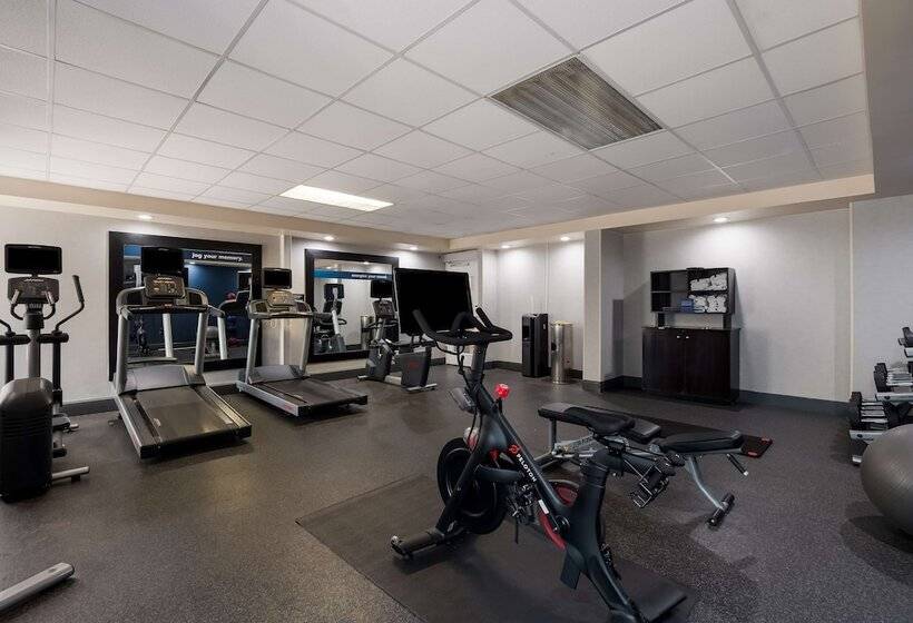 هتل Hampton Inn Columbia I26 Airport