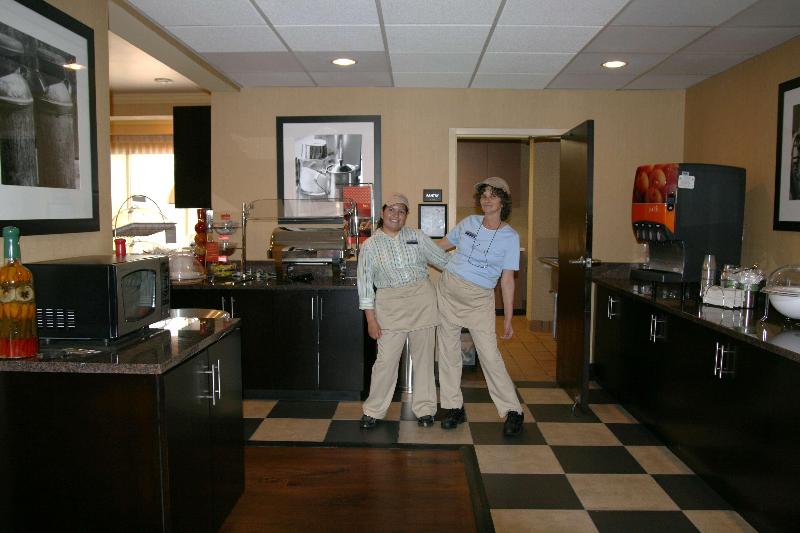 هتل Hampton Inn Dalton