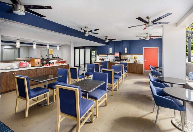 هتل Hampton Inn Ft. Lauderdalecypress Creek