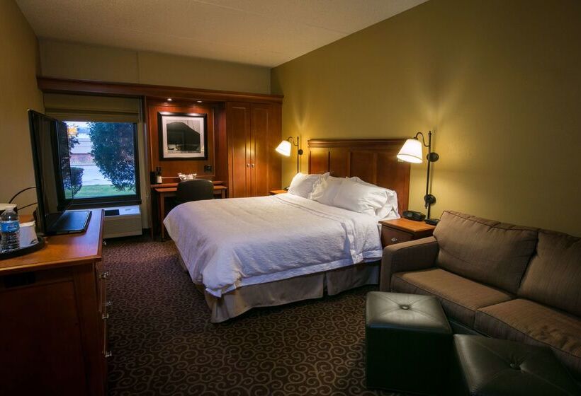 هتل Spark By Hilton Green Bay